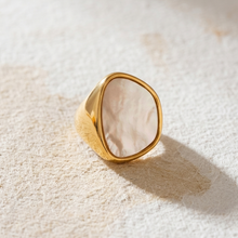 Load image into Gallery viewer, Luna Ring