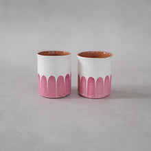 Load image into Gallery viewer, Kaffeebecher Säulen rosa