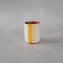 Load image into Gallery viewer, Kaffeebecher zweifarbig gestreift tangerine