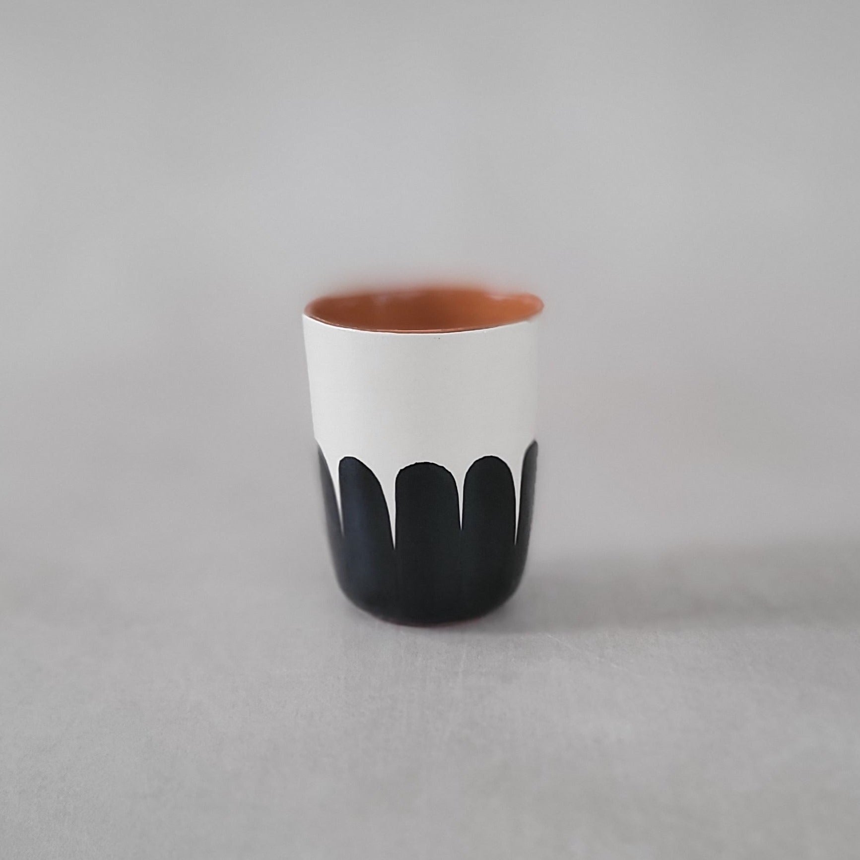 Espressobecher Säulen schwarz – alma barru