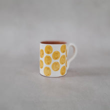 Load image into Gallery viewer, Tasse hoch Punkte ocker
