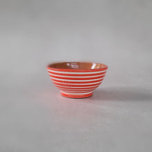 Load image into Gallery viewer, Tapasbowl geringelt rot