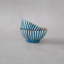 Load image into Gallery viewer, Tapasbowl gestreift petrol