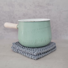 Lade das Bild in den Galerie-Viewer, Potholder, 2er Set, hellgrau