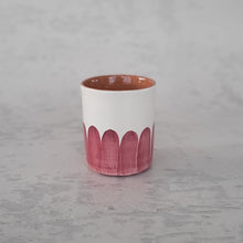 Load image into Gallery viewer, Kaffeebecher Säulen vinho