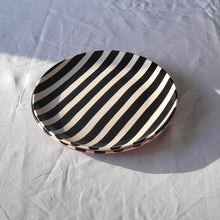 Load image into Gallery viewer, Teller Stripes gross schwarz