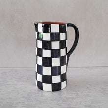 Load image into Gallery viewer, Gerader Krug gross 1.3 l check schwarz