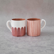 Load image into Gallery viewer, Tasse hoch gestreift zwiebel