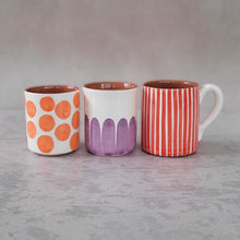 Lade das Bild in den Galerie-Viewer, Kaffeebecher Säulen lila