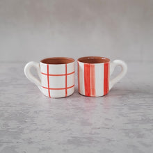 Load image into Gallery viewer, Espressotasse kariert rot