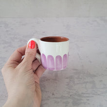 Load image into Gallery viewer, Espressotasse Säulen lila