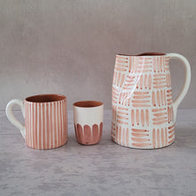 Lade das Bild in den Galerie-Viewer, Espressobecher Säulen zwiebel