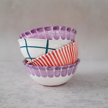 Load image into Gallery viewer, Müslischüssel Säulen lila