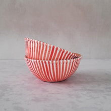 Load image into Gallery viewer, Müslischüssel gestreift rot