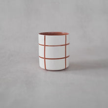 Load image into Gallery viewer, Kaffeebecher kariert rost