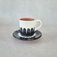 Load image into Gallery viewer, Kleiner Teller Säulen schwarz