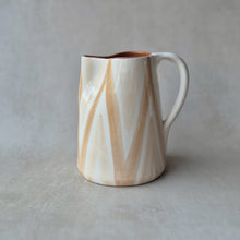 Load image into Gallery viewer, Krug 1 l multi Dreiecke beige