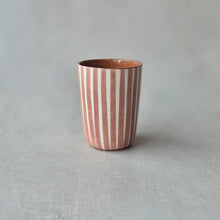 Load image into Gallery viewer, Espressobecher gestreift zwiebel