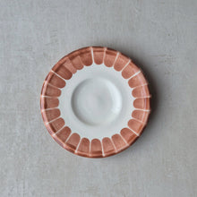 Load image into Gallery viewer, Kleiner Teller Säulen zwiebel