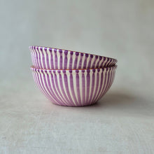 Load image into Gallery viewer, Müslischüssel gestreift lila