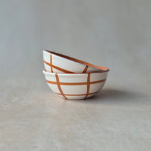 Load image into Gallery viewer, Tapasbowl kariert rost