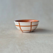 Load image into Gallery viewer, Tapasbowl kariert rost