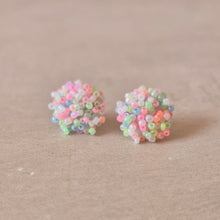 Load image into Gallery viewer, Ohrstecker PomPom pastell