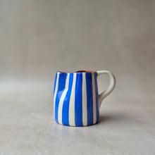 Load image into Gallery viewer, Mini-Krug breit gestreift blau