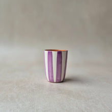 Load image into Gallery viewer, Espressobecher breit gestreift lila