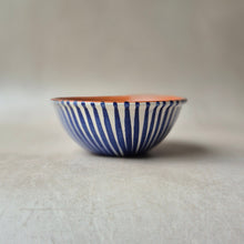 Load image into Gallery viewer, Müslischüssel gestreift marineblau