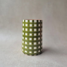 Load image into Gallery viewer, Gerade Vase breit kariert pistache