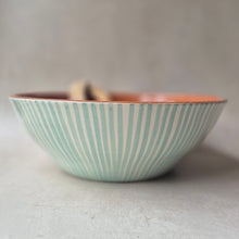 Charger l'image dans la galerie, Salatschüssel gestreift mint