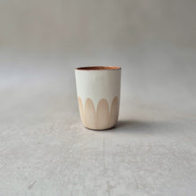 Load image into Gallery viewer, Espressobecher Säulen beige