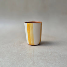 Load image into Gallery viewer, Espressobecher gestreift zweifarbig ocker