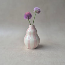 Load image into Gallery viewer, Gourd Vase mini mauve