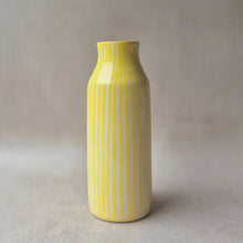 Load image into Gallery viewer, Garrafa gestreift zitrone