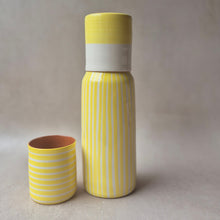 Load image into Gallery viewer, Garrafa gestreift zitrone