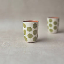 Load image into Gallery viewer, Espressobecher Punkte pistache