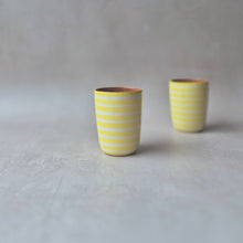 Load image into Gallery viewer, Espressobecher geringelt zitrone