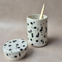 Load image into Gallery viewer, Keramikdose Black Mess