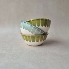 Load image into Gallery viewer, Müslischüssel Säulen pistache