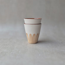 Load image into Gallery viewer, Latte-Becher Säulen beige