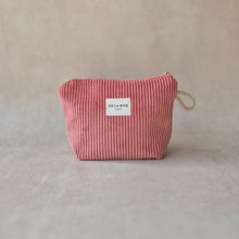 Load image into Gallery viewer, Necessaire klein aus softem Cord coral