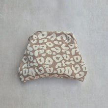 Charger l'image dans la galerie, Riviera Clutch beige leopard