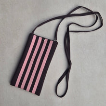 Charger l'image dans la galerie, Riviera Phone Bag mokka blush