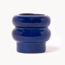 Lade das Bild in den Galerie-Viewer, The Ripple Candle dark blue amber