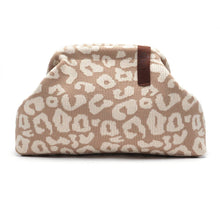 Charger l'image dans la galerie, Riviera Clutch beige leopard