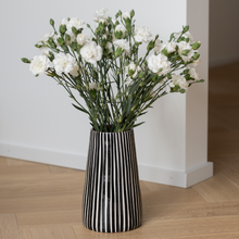 Load image into Gallery viewer, Vase Vulkan gross gestreift schwarz