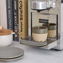 Load image into Gallery viewer, Kaffeebecher oliva