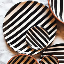 Load image into Gallery viewer, Teller Stripes gross schwarz